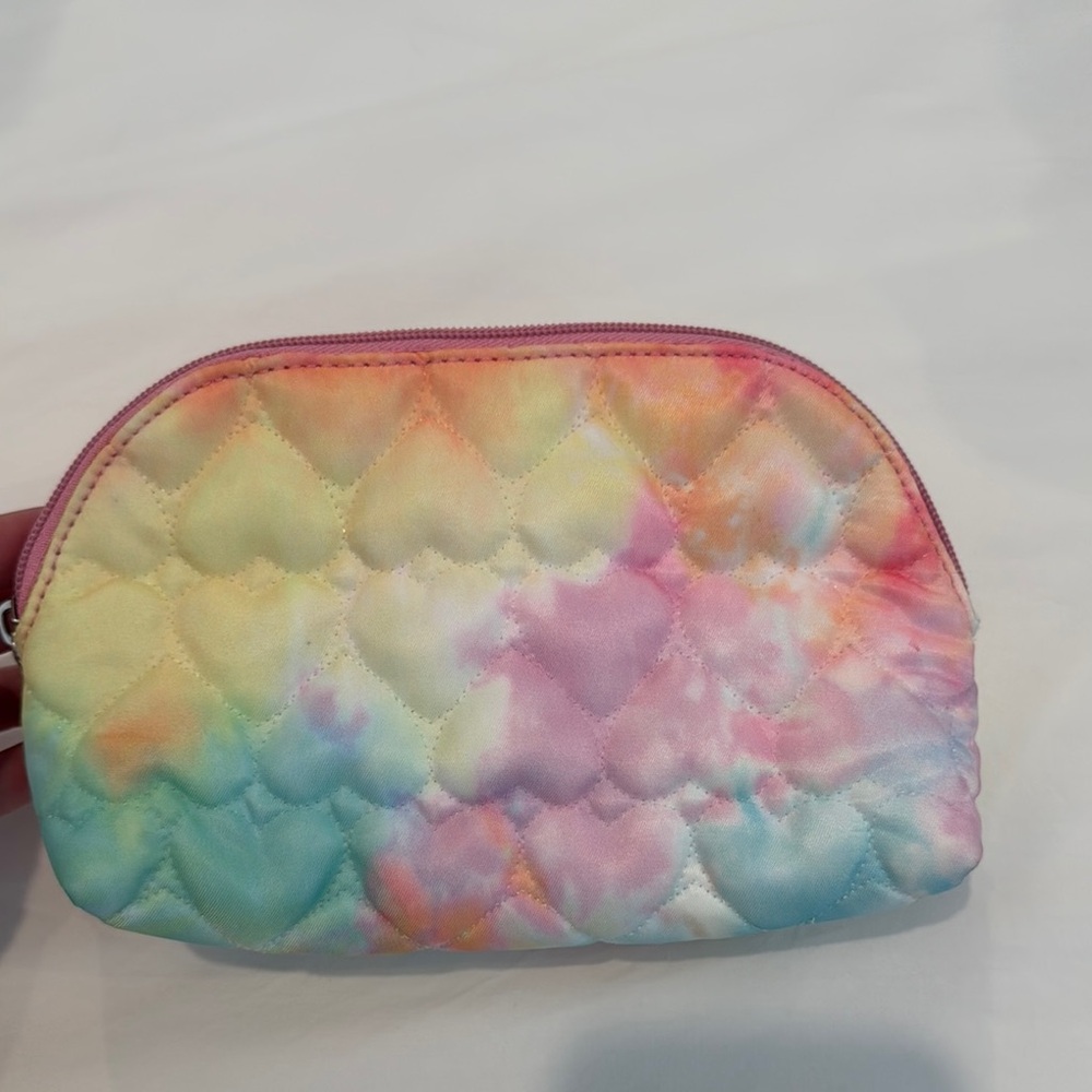 Girls iscream heart Quilted tie die pouch, EUC, no major markings or stains